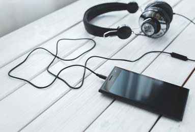 How to Prevent Aloe Vera From Getting Leggy